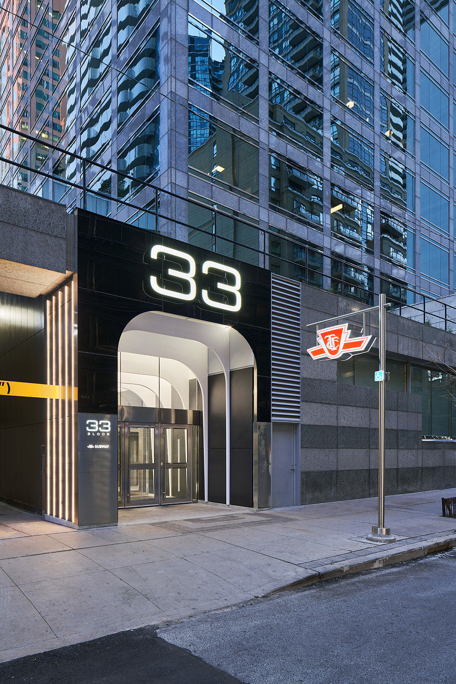 Bloor Street East 33，建筑设计，展厅设计，