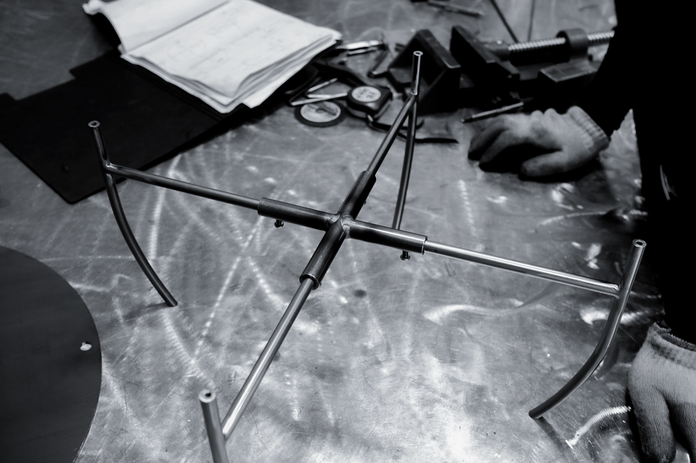 Gothic Stool，Chair design，furniture，