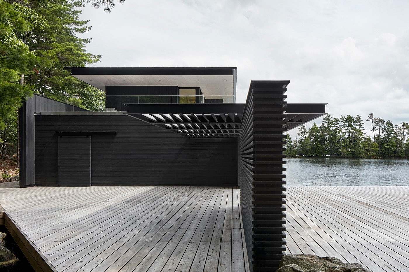 Boat House，wharf，wooden ，natural，