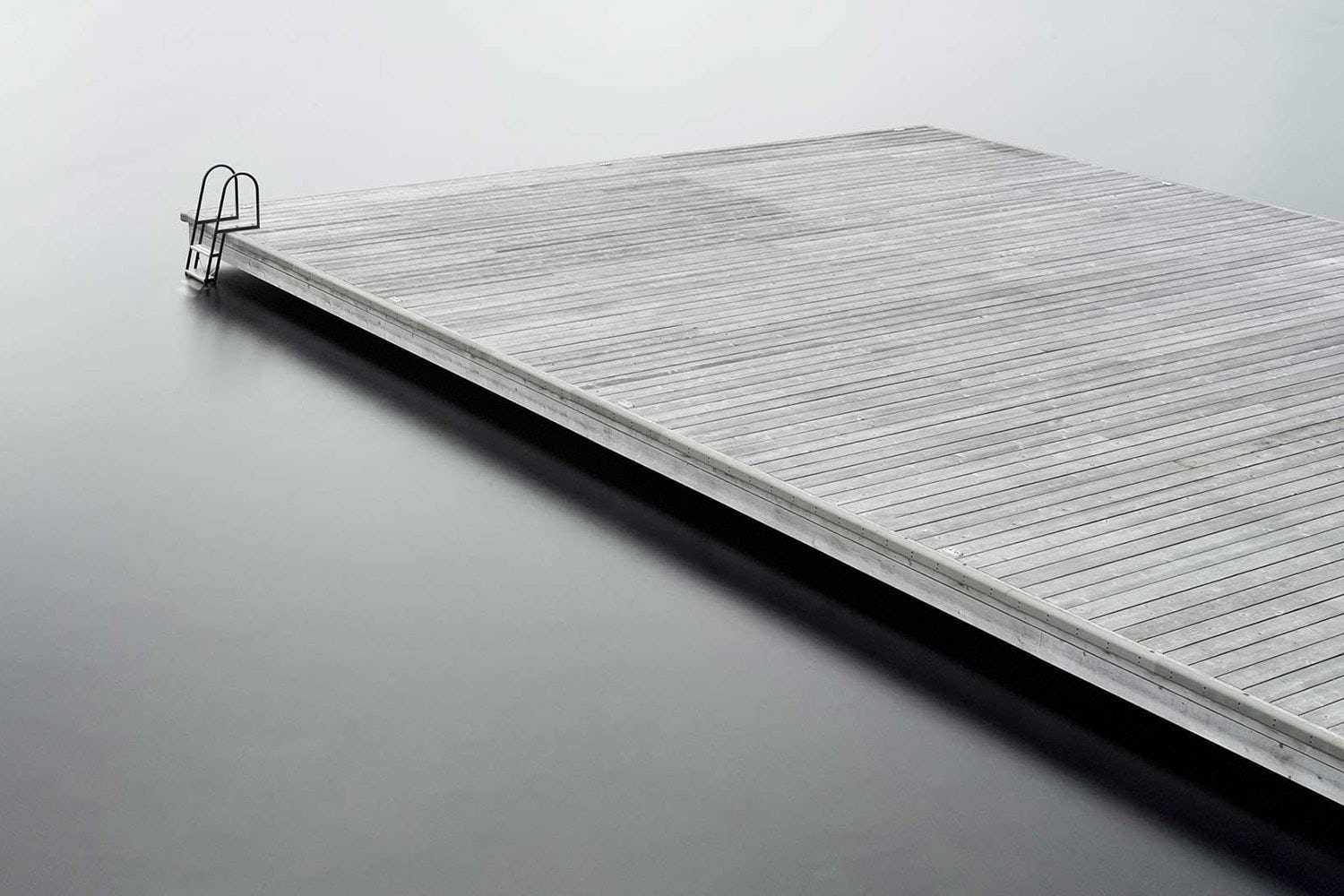 Boat House，wharf，wooden ，natural，