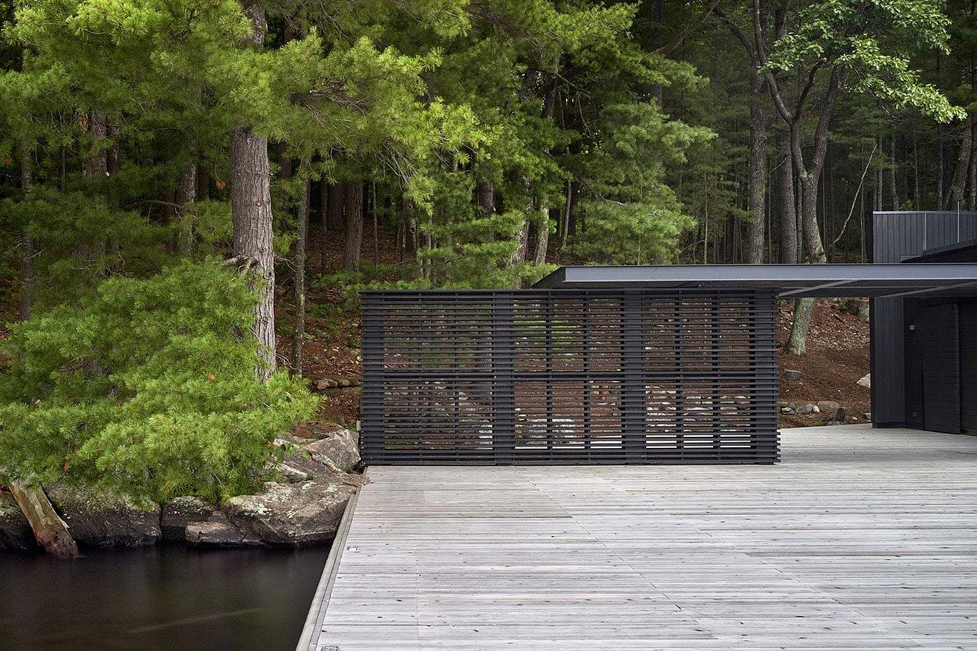 Boat House，wharf，wooden ，natural，