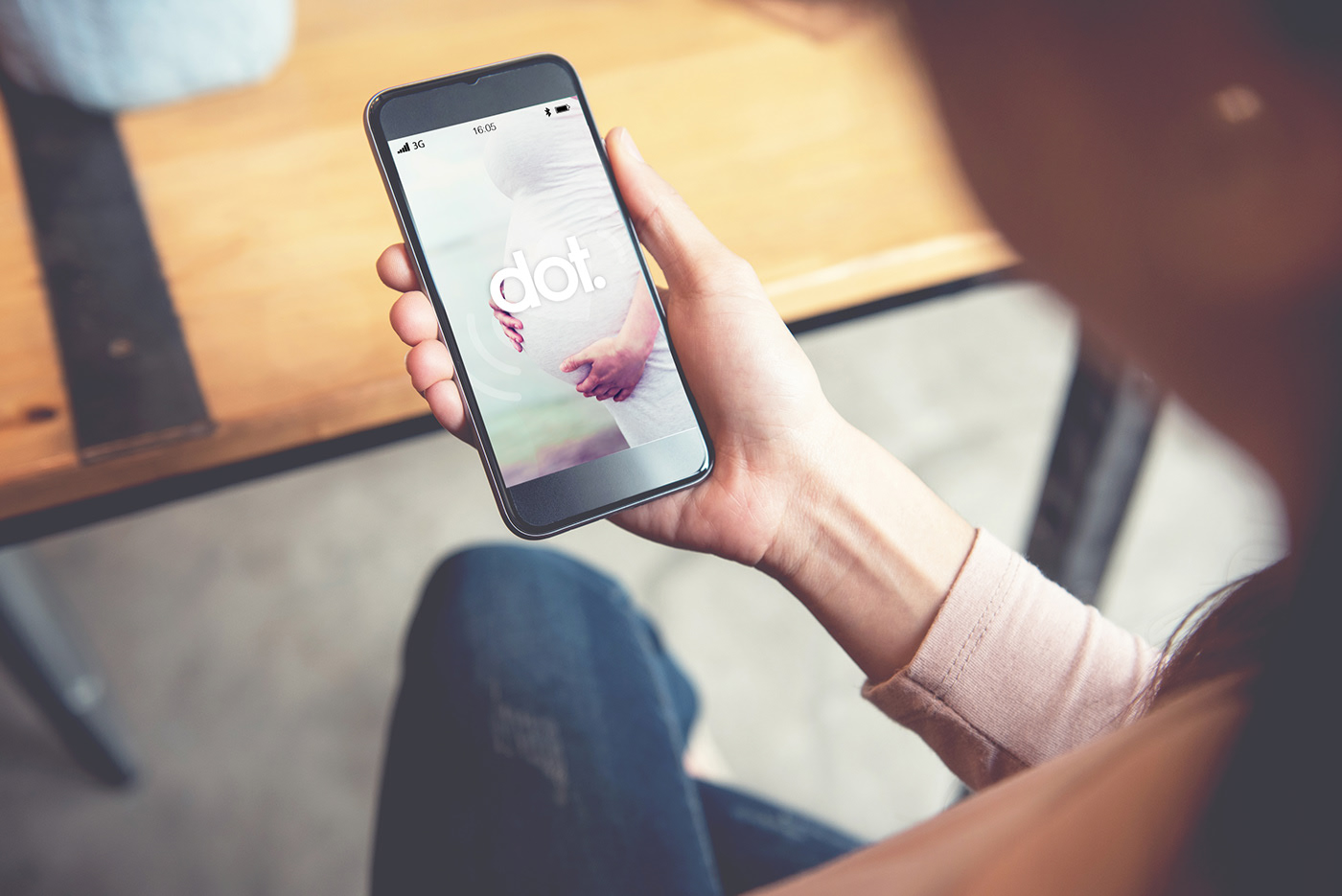 pregnant woman，monitor，