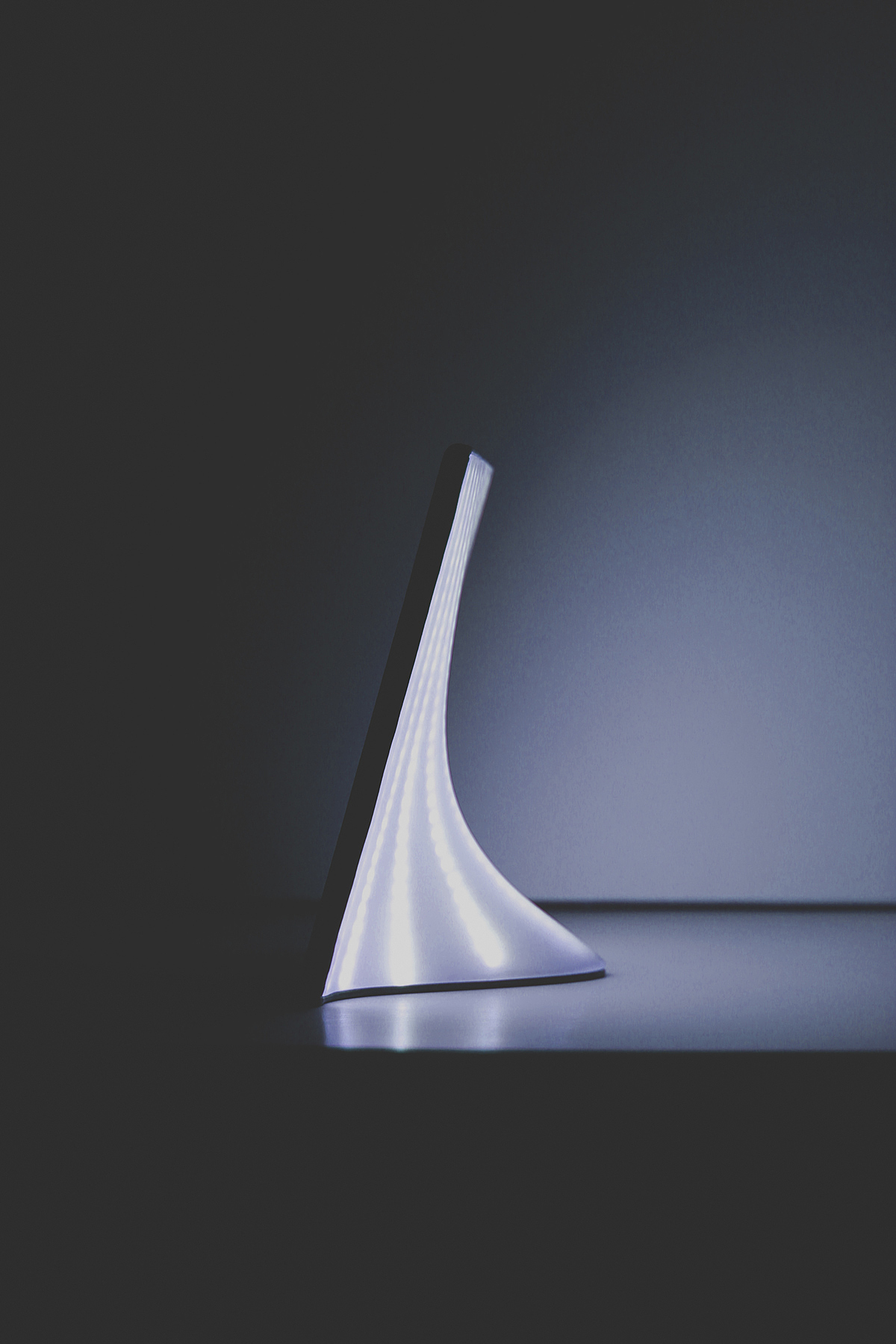 Desk lamp，furniture，lamps and lanterns，"In" Lamp，