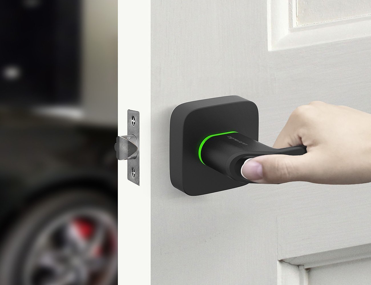 fingerprint identification，Intelligent Trivia，Multi way，secret key，Monitoring record，Security guarantee，Share with friends open the door，Smart home，