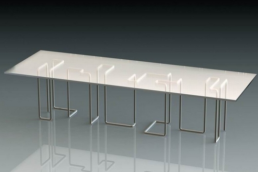 Brad Pitt，chair，furniture，