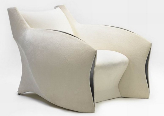 Brad Pitt，chair，furniture，