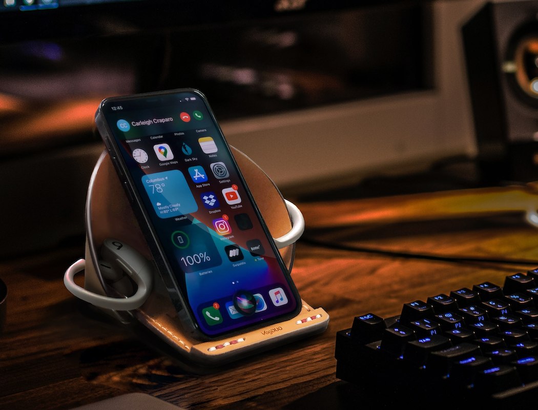 Mobile phone bracket，Leather goods，manual，Protective shell，fashion，Mobile Accessories，