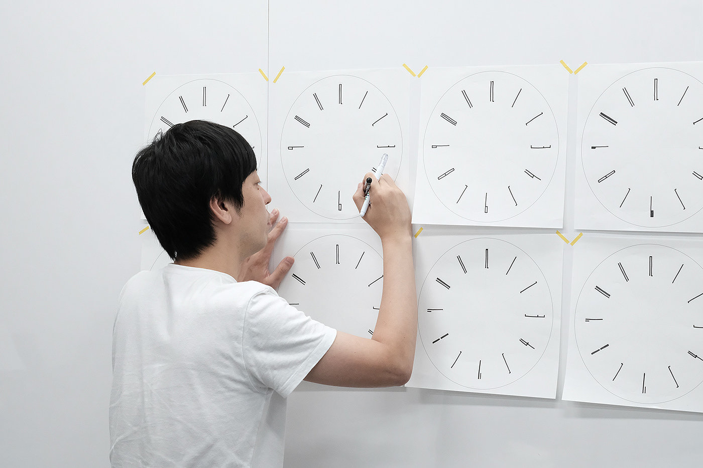 Clock，clocks and watches，Wall decoration，"Draw" wall clock，