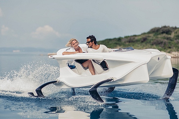 Sense of science and technology，Electric motion，hydrofoil，
