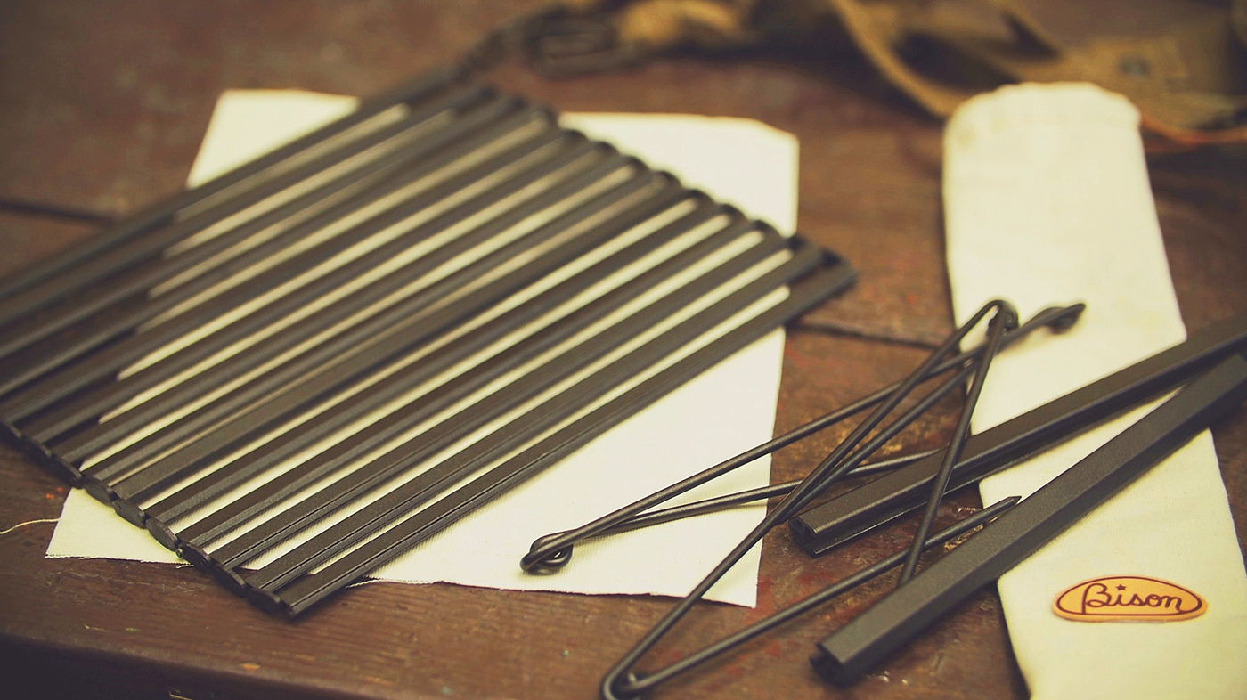 bison，Rolling curtain grill，Hollow support design，industrial design，product design，