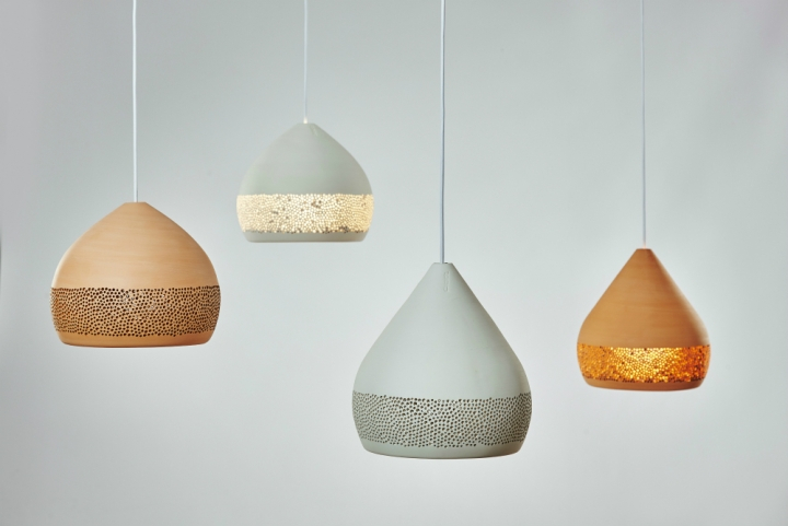 manual，ceramics，a chandelier，