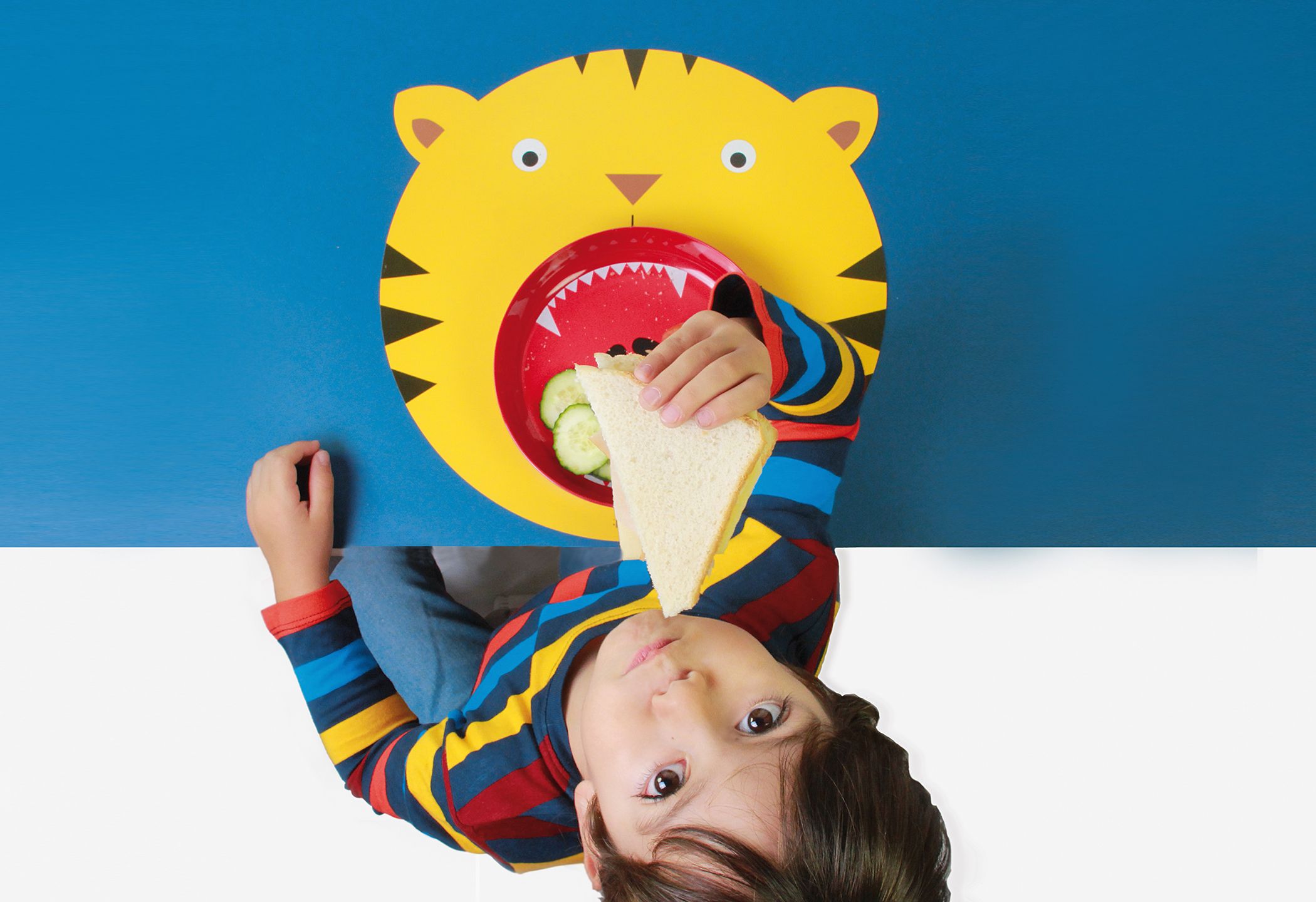 Childlike interest，lovely，