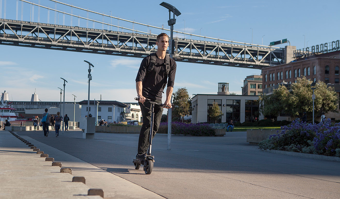 ecoreco，facilitate，Electric scooter，Lightweight fashion，intelligence，Navigation，