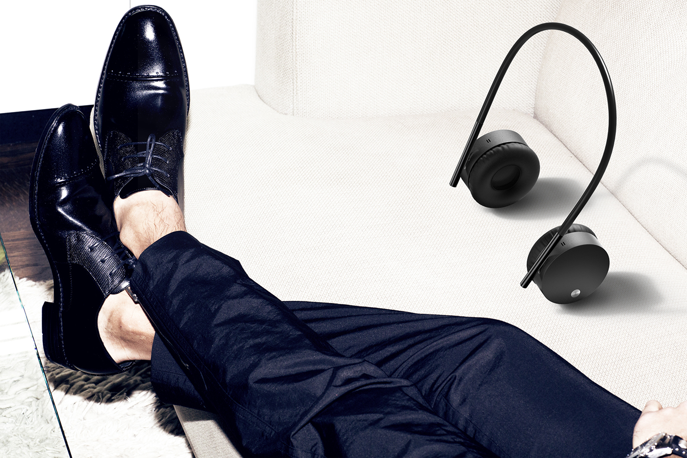 gravity，headset，light，tone quality，product design，