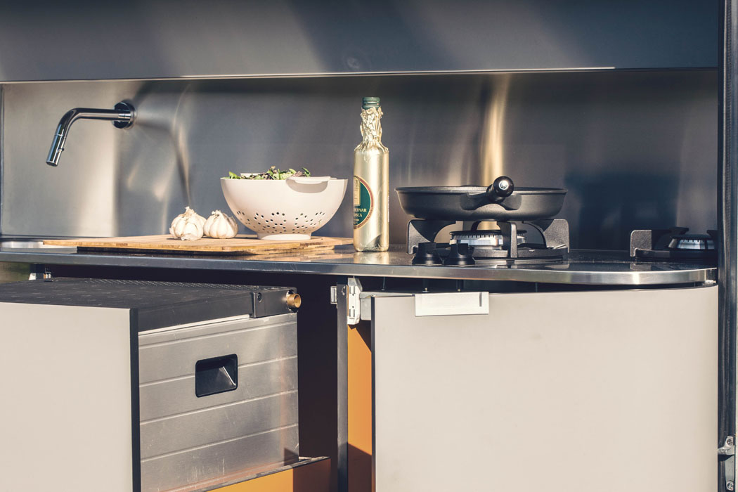 Lume Traveler，Touring car，vehicle，automobile，