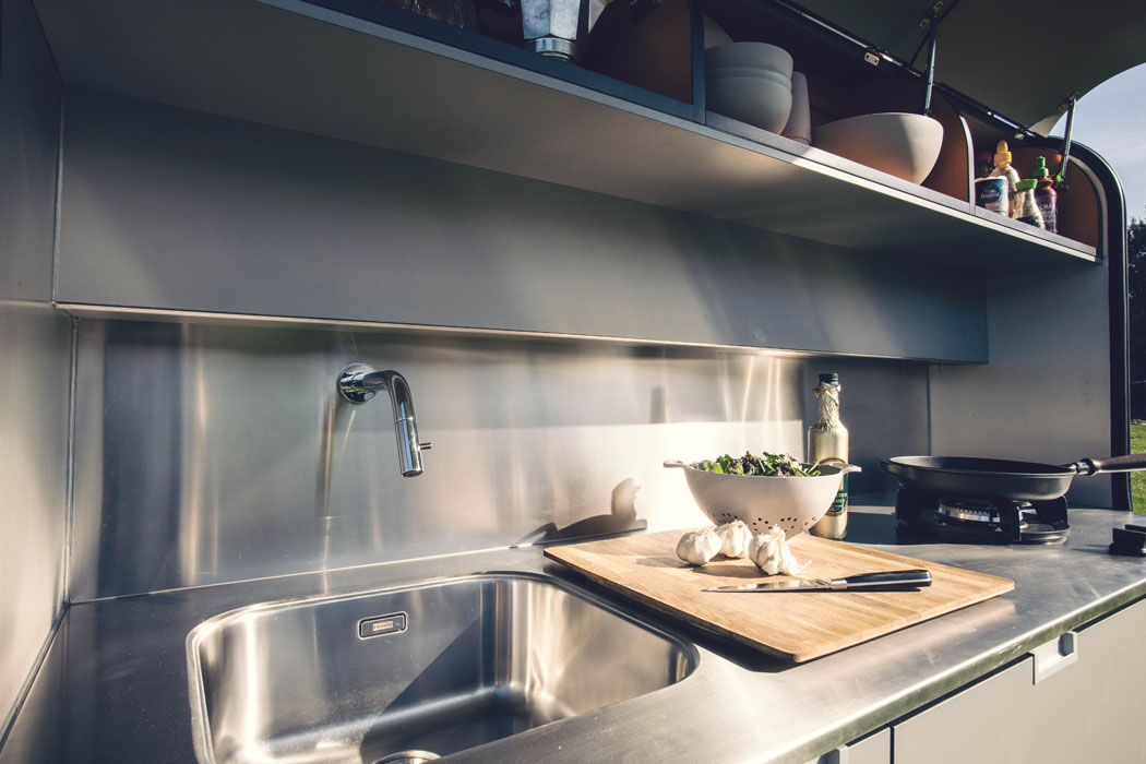 Lume Traveler，Touring car，vehicle，automobile，