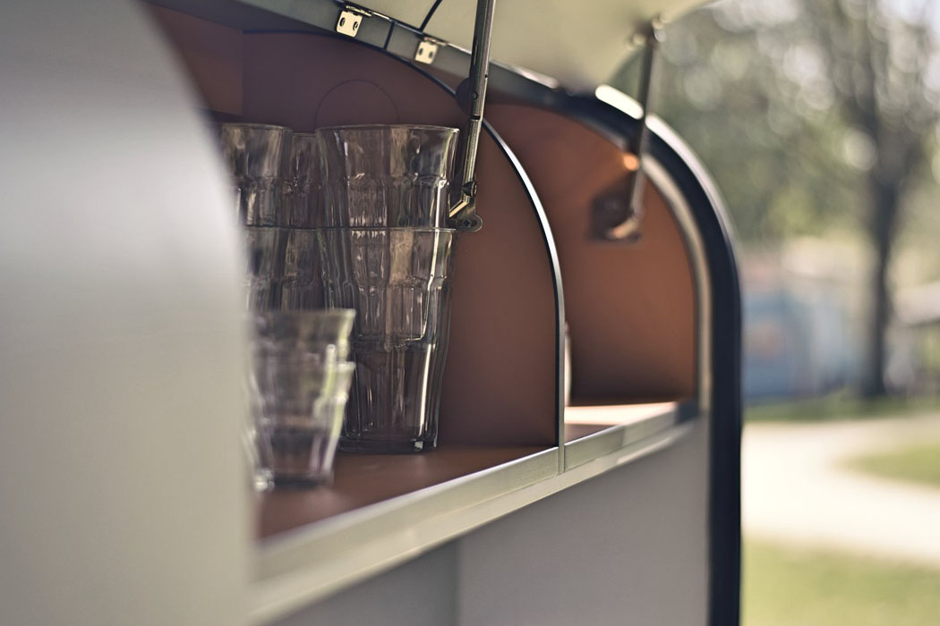 Lume Traveler，Touring car，vehicle，automobile，