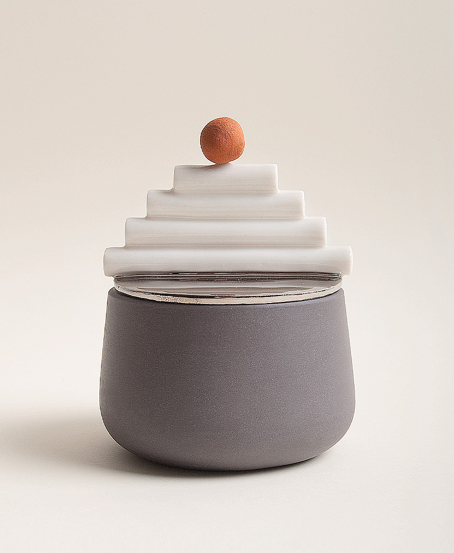 Laura Itkonen，fly，Ceramic ware，Artwork，