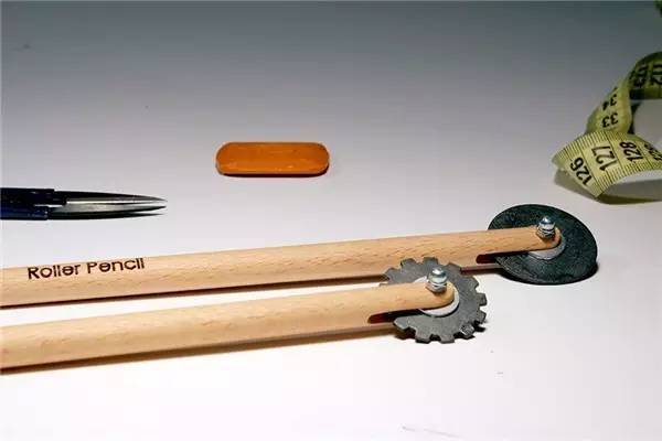 to work in an office，originality，General image，product design，pencil，