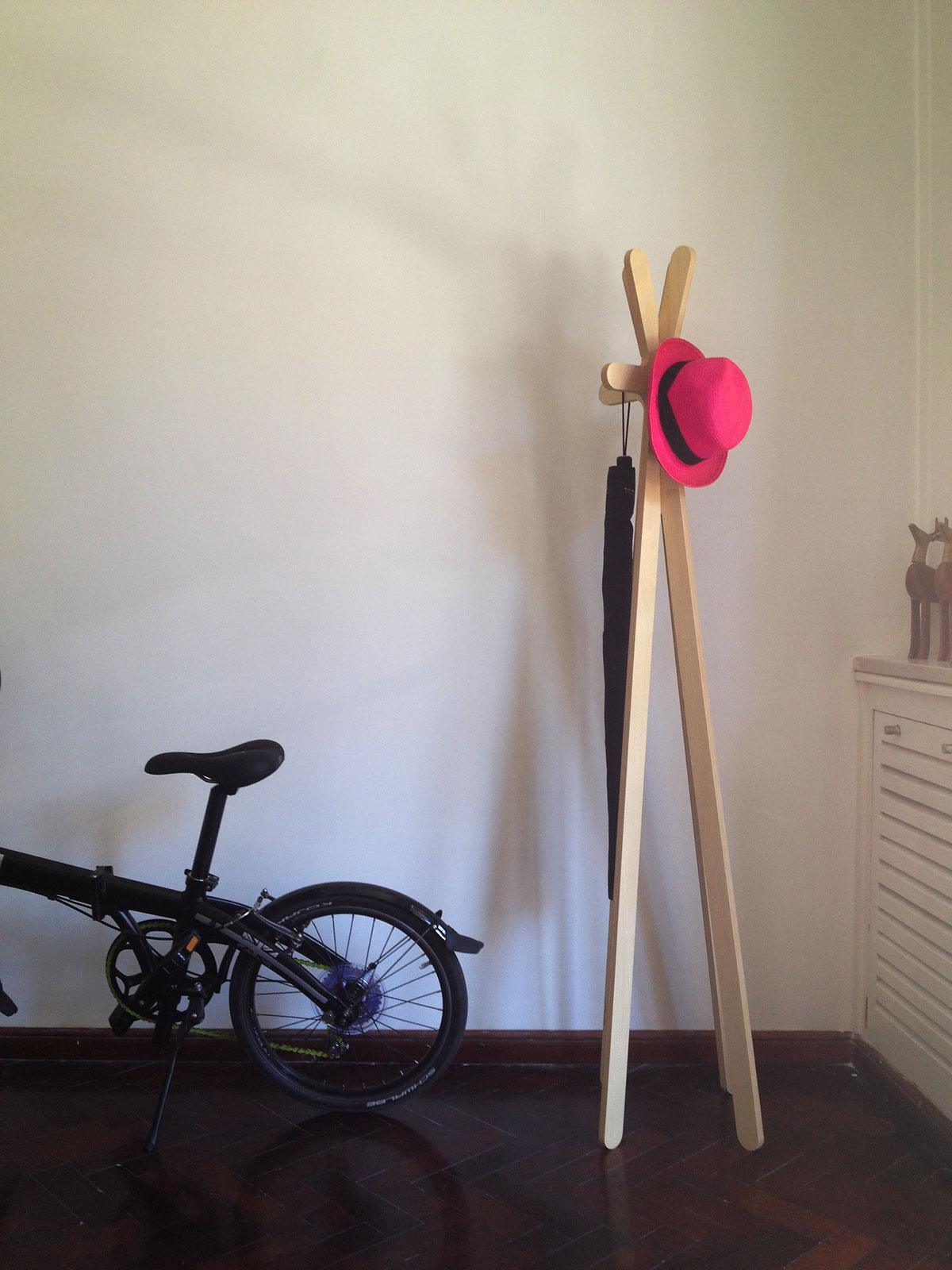 coat hanger，chopsticks，industrial design，General image，facilitate，