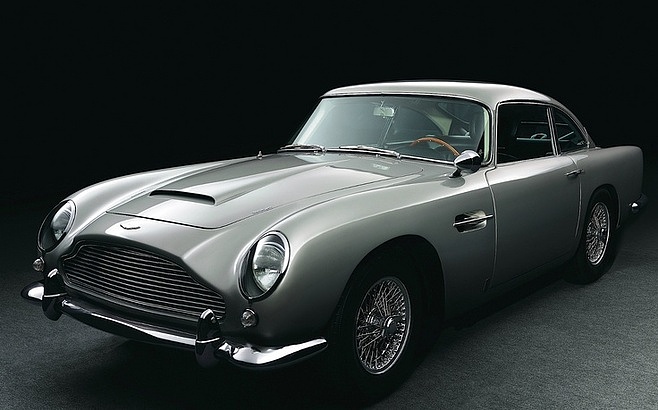 Retro style，vehicle，Automobile design，