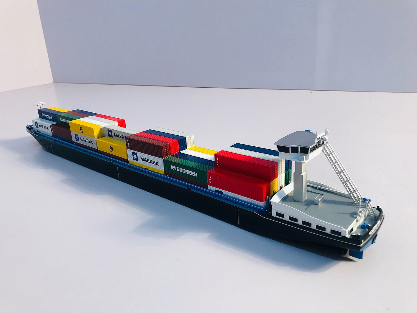 Working ship container ship model，