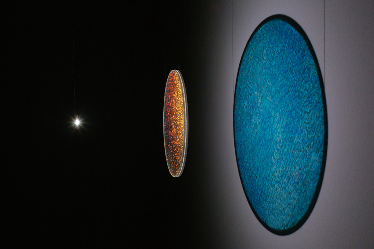 contrast，lamps and lanterns，science，Religion，life，universe，industrial design，