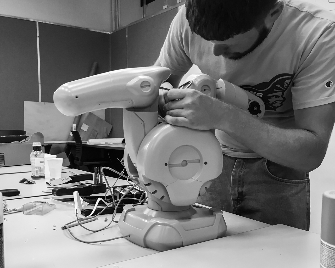 designer，roost，Egg scanner，Fertilized egg，Test gender，Laser spectrum，robot，industrial design，