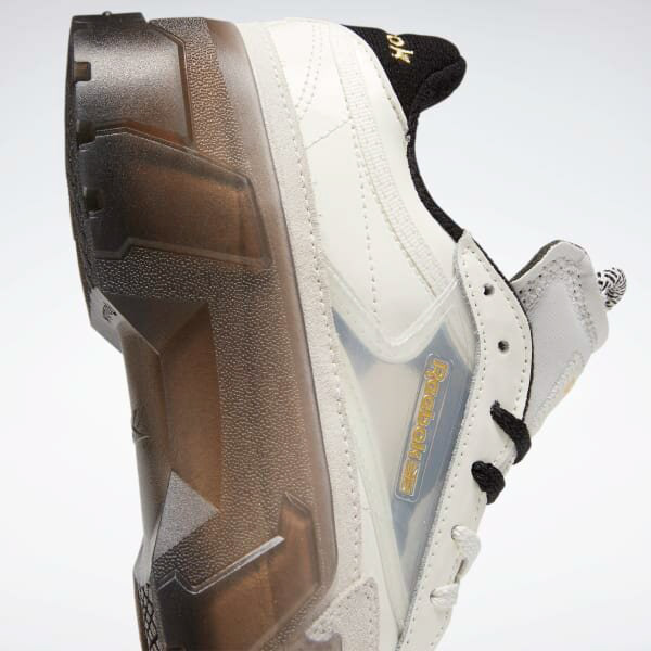 fashion，footwear，sneakers，Hand drawn，Cardi B Club C，