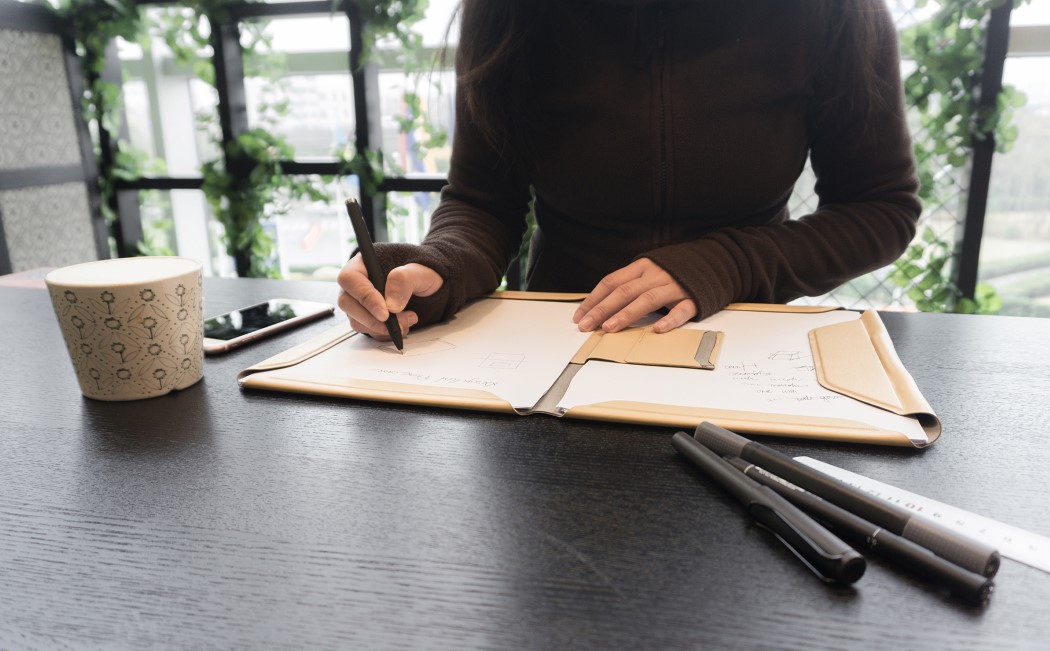 Hand drawn，folder，convenient，details，General image，