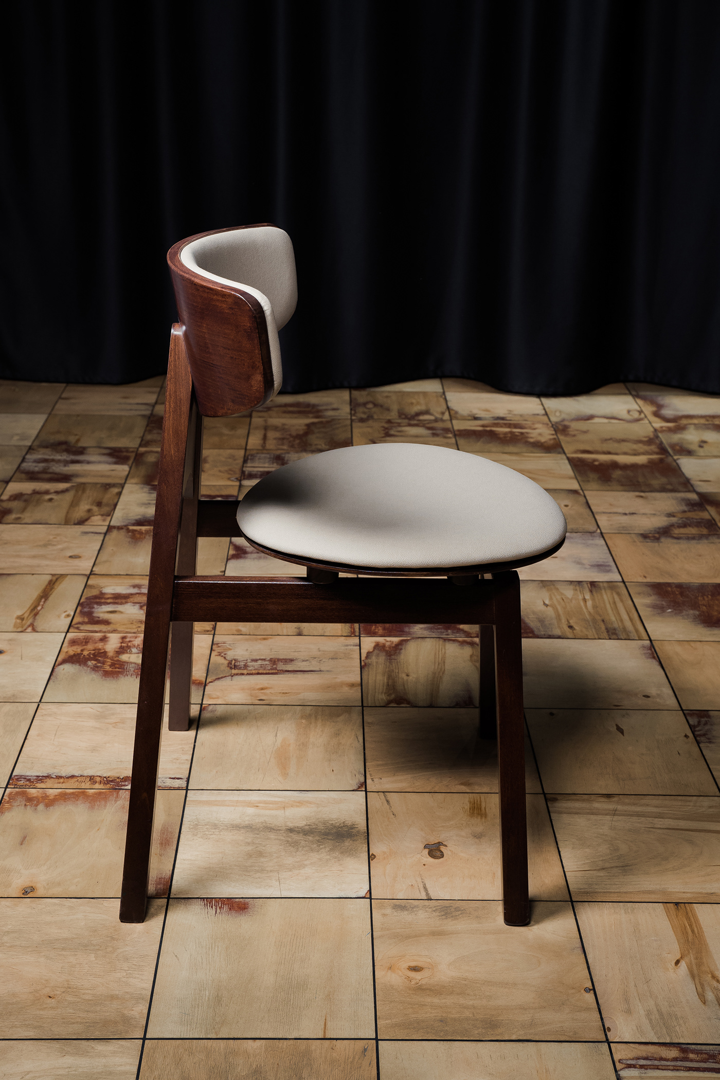 chair，wooden ，furniture，Ergonomics，