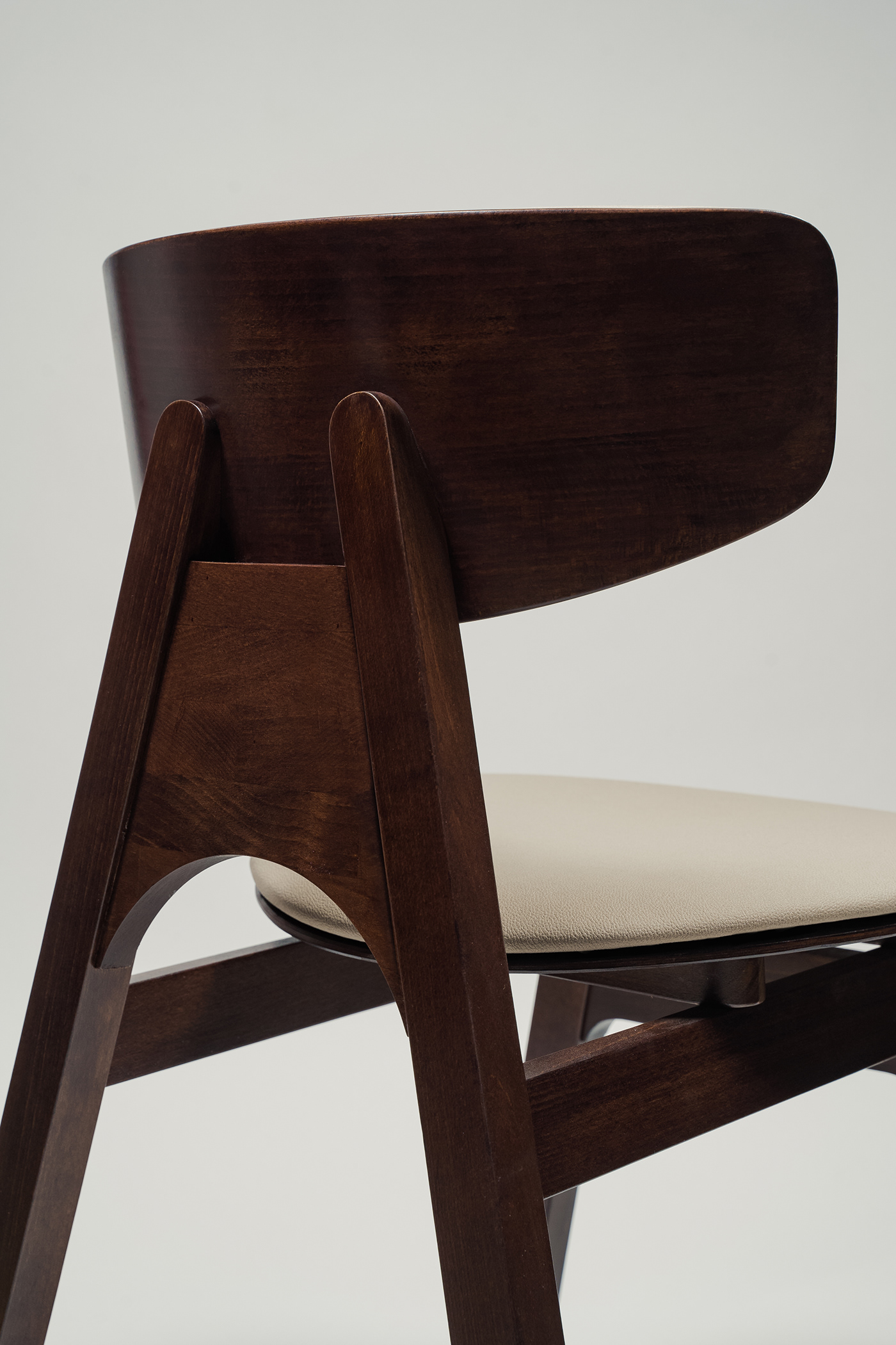 chair，wooden ，furniture，Ergonomics，