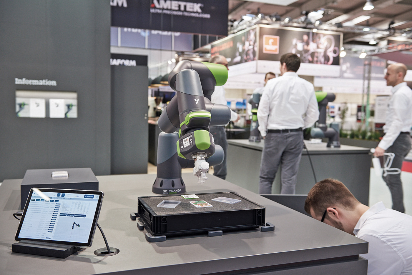 robot，advanced，cooperation，Germany，
