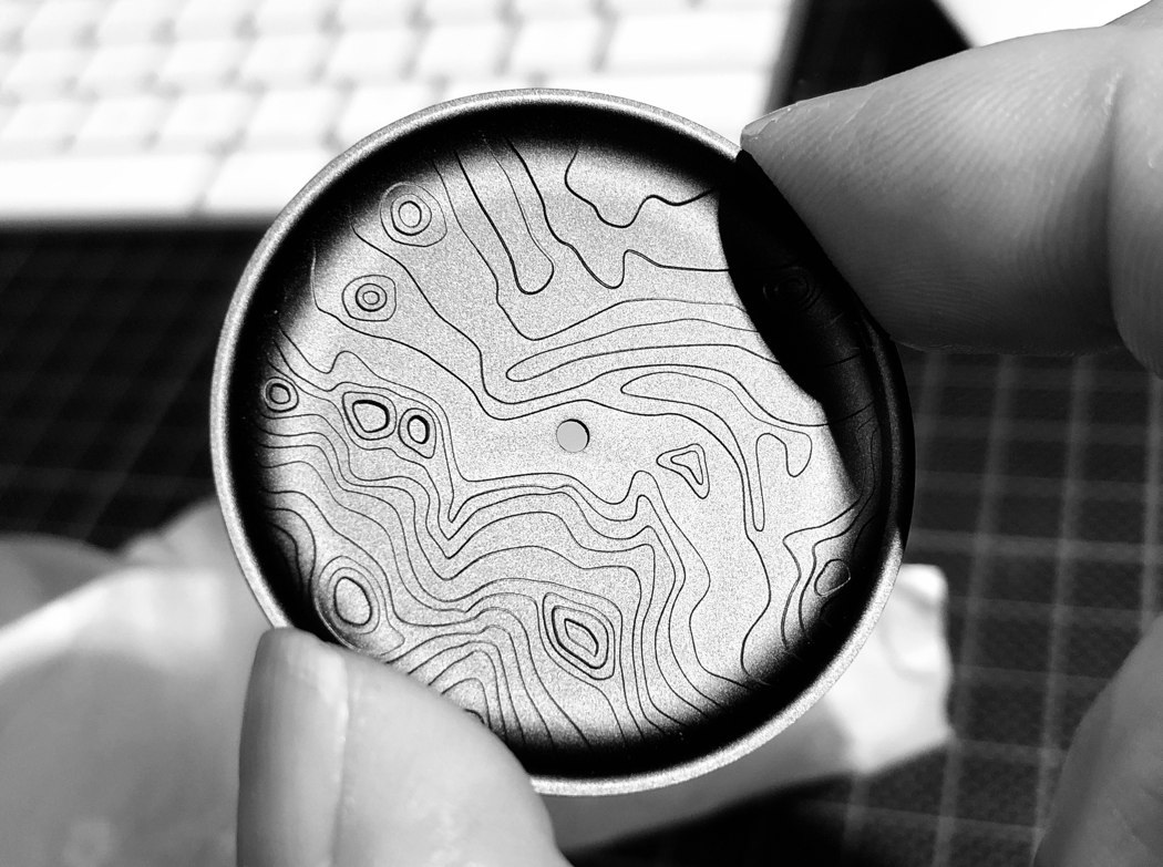 Wristwatch，clock dial，Moon，