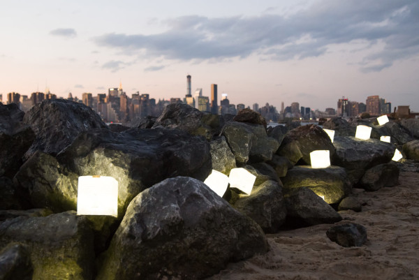 Folding type，Solar power supply，led，emergency lamp，General image，