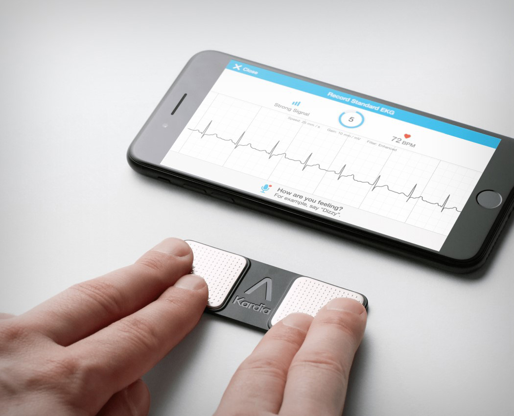 Mobile electrocardiograph，General image，medical care，industrial design，heartbeat，