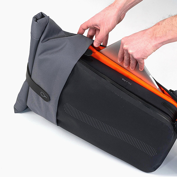 File & Fog，Receive，fashion，travel，knapsack，