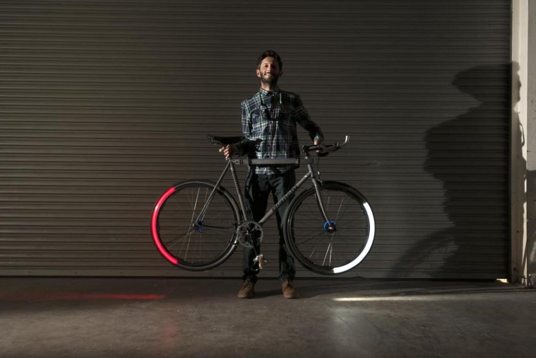 Bicycle，Wheel with LED lamp，Front and rear lamps，Night riding，