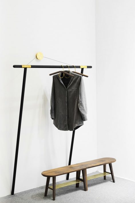 Material bonding，wood，Metal support point，coat hanger，