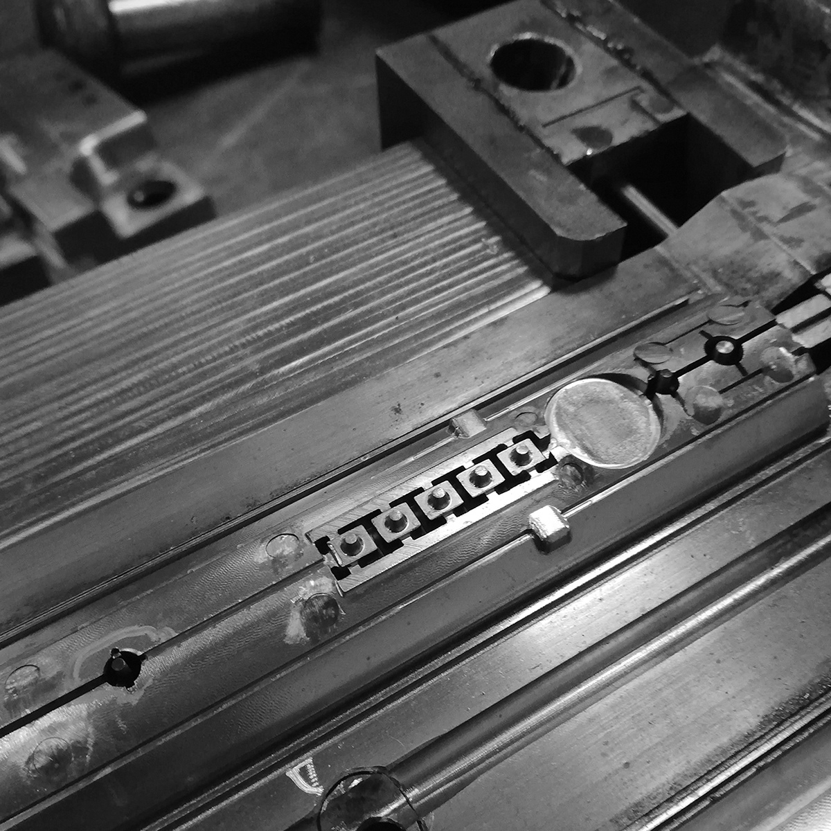 Hair straightener，Q.5265，hair straightener，ceramic coating ，cosmetology，