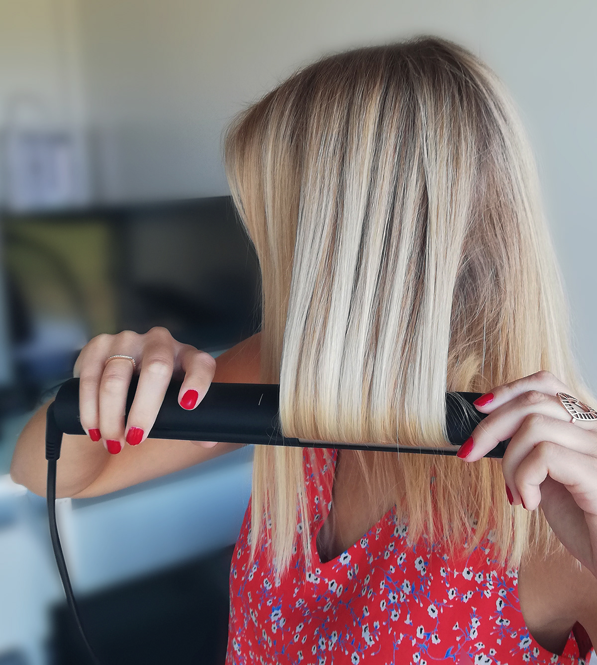 Hair straightener，Q.5265，hair straightener，ceramic coating ，cosmetology，