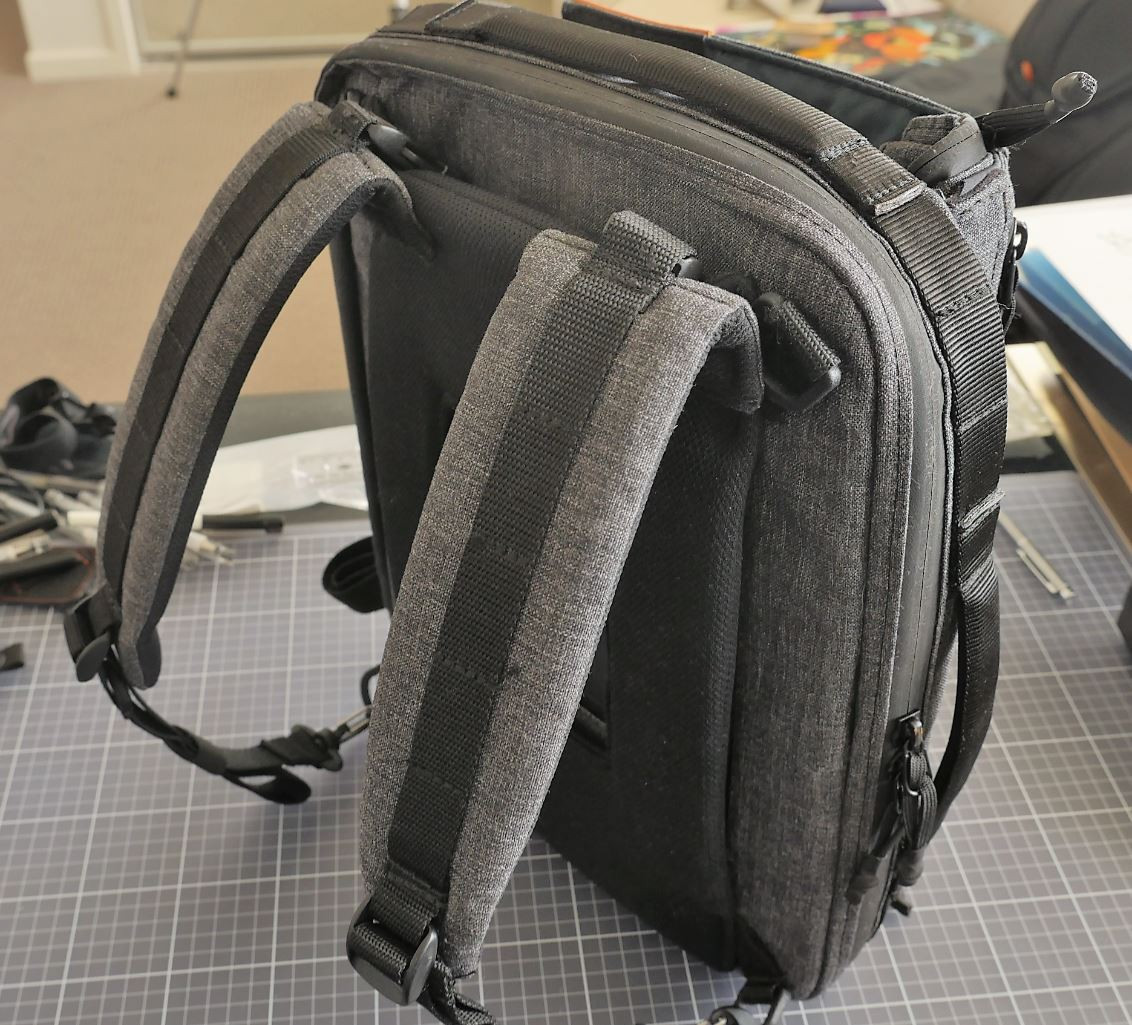 pretty，knapsack，handbag，batch production，Luggage design，