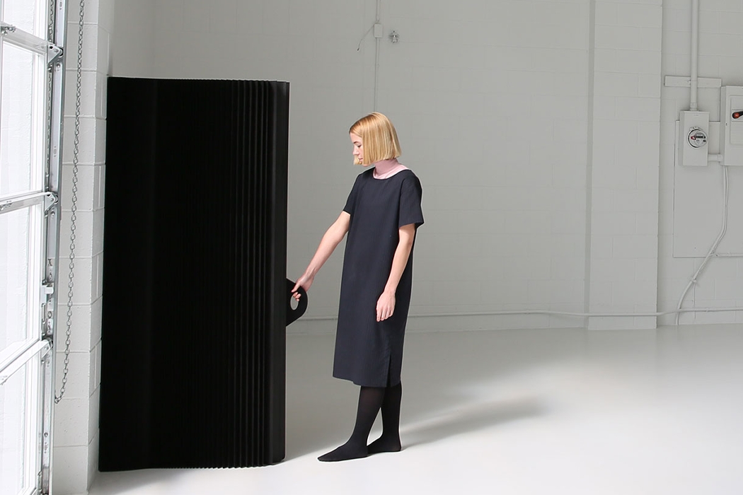 partition，fold，wooden ，