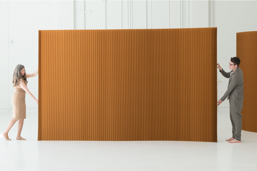 partition，fold，wooden ，