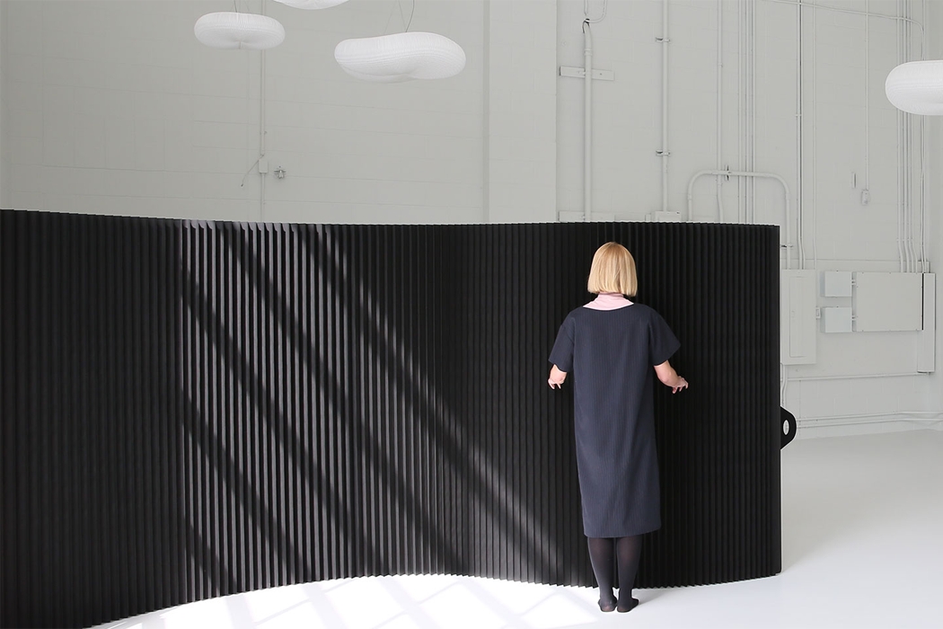 partition，fold，wooden ，