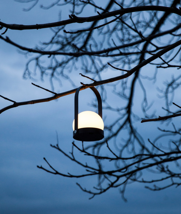 LED lamp，Portable，Hang on a tree，Outdoor special，