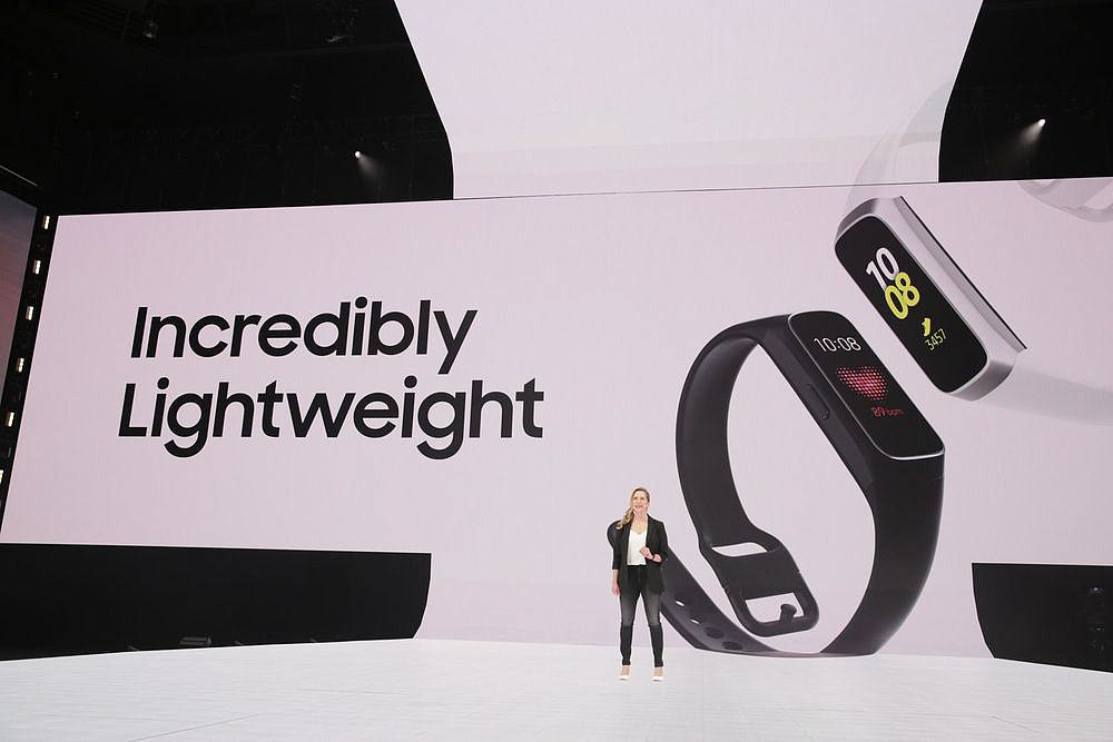 Samsung，Samsung Galaxy Fit，Digital，Bracelet，