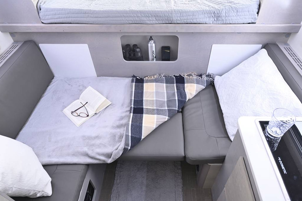 Cirrus 620，truck，Campervan，