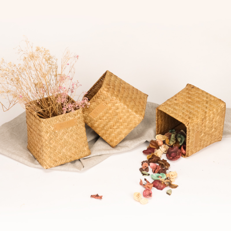 Straw flower basket，Woven vase，Floral ornaments，Pastoral style，