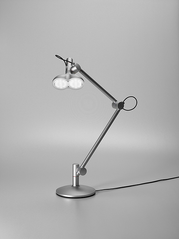 Non high tech，Humanoid robot，inspiration，Lobot table lamp，